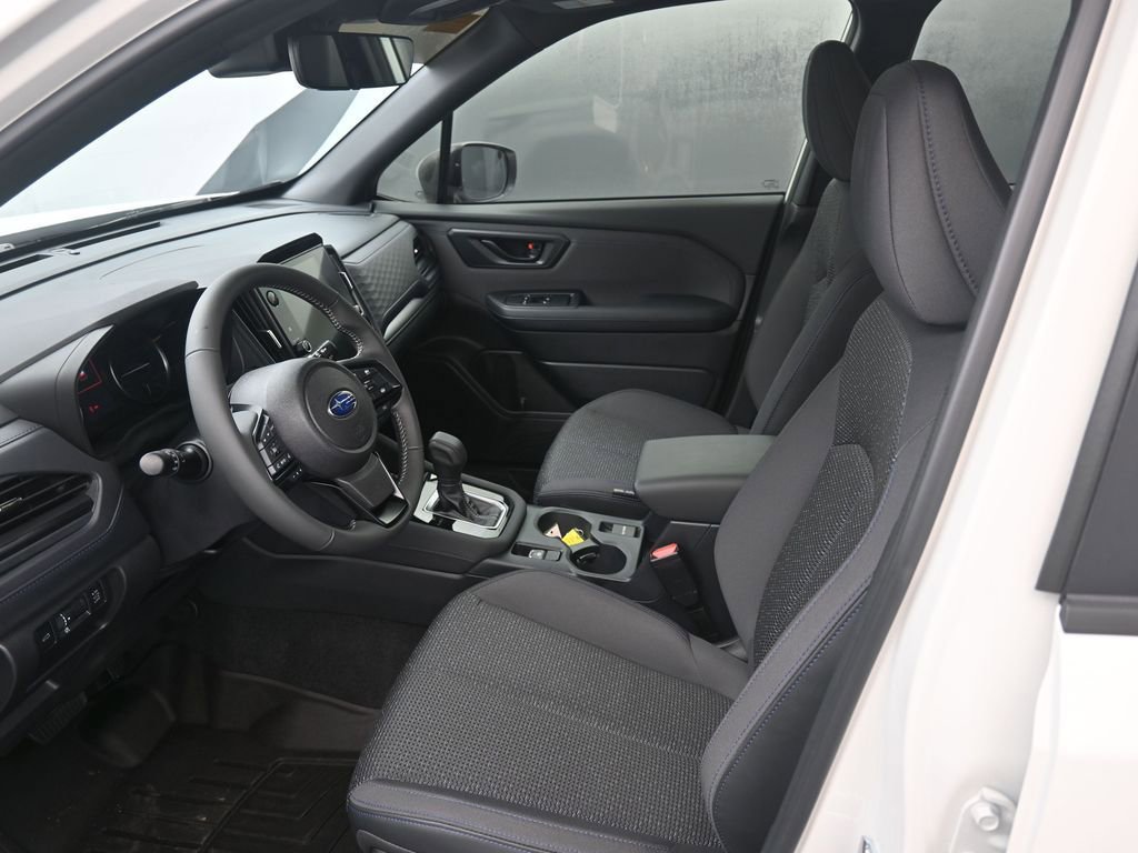 Used 2025 Subaru Forester Premium w/ Convenience Package #2 image 15