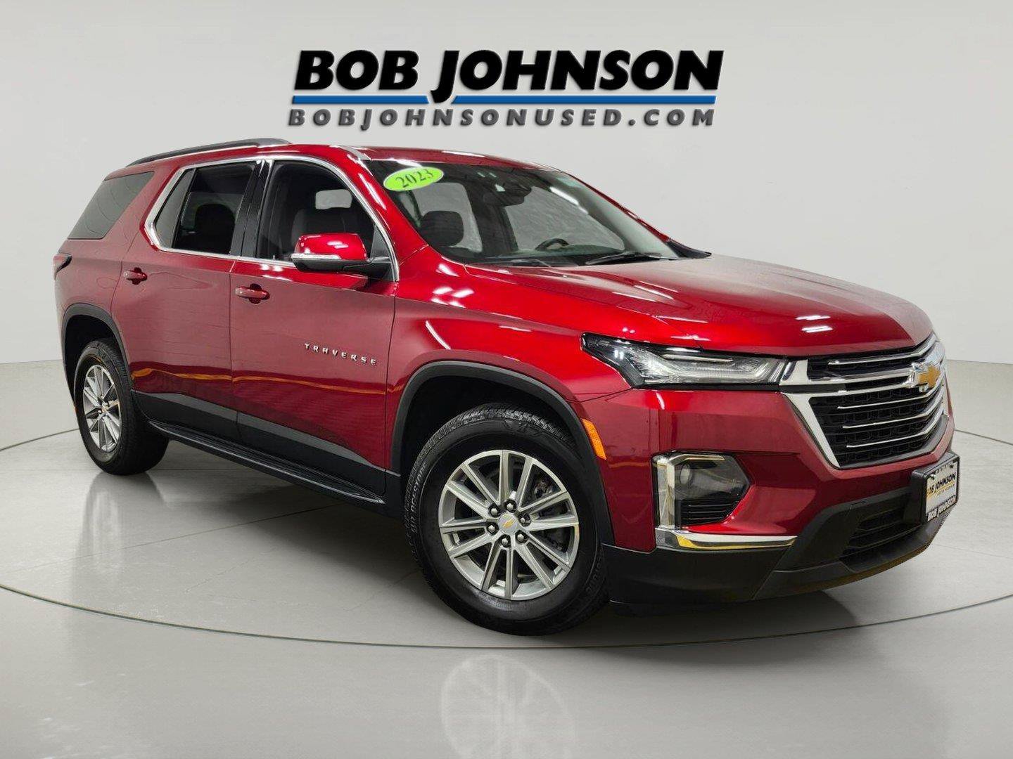 Certified 2023 Chevrolet Traverse LT FWD image 1