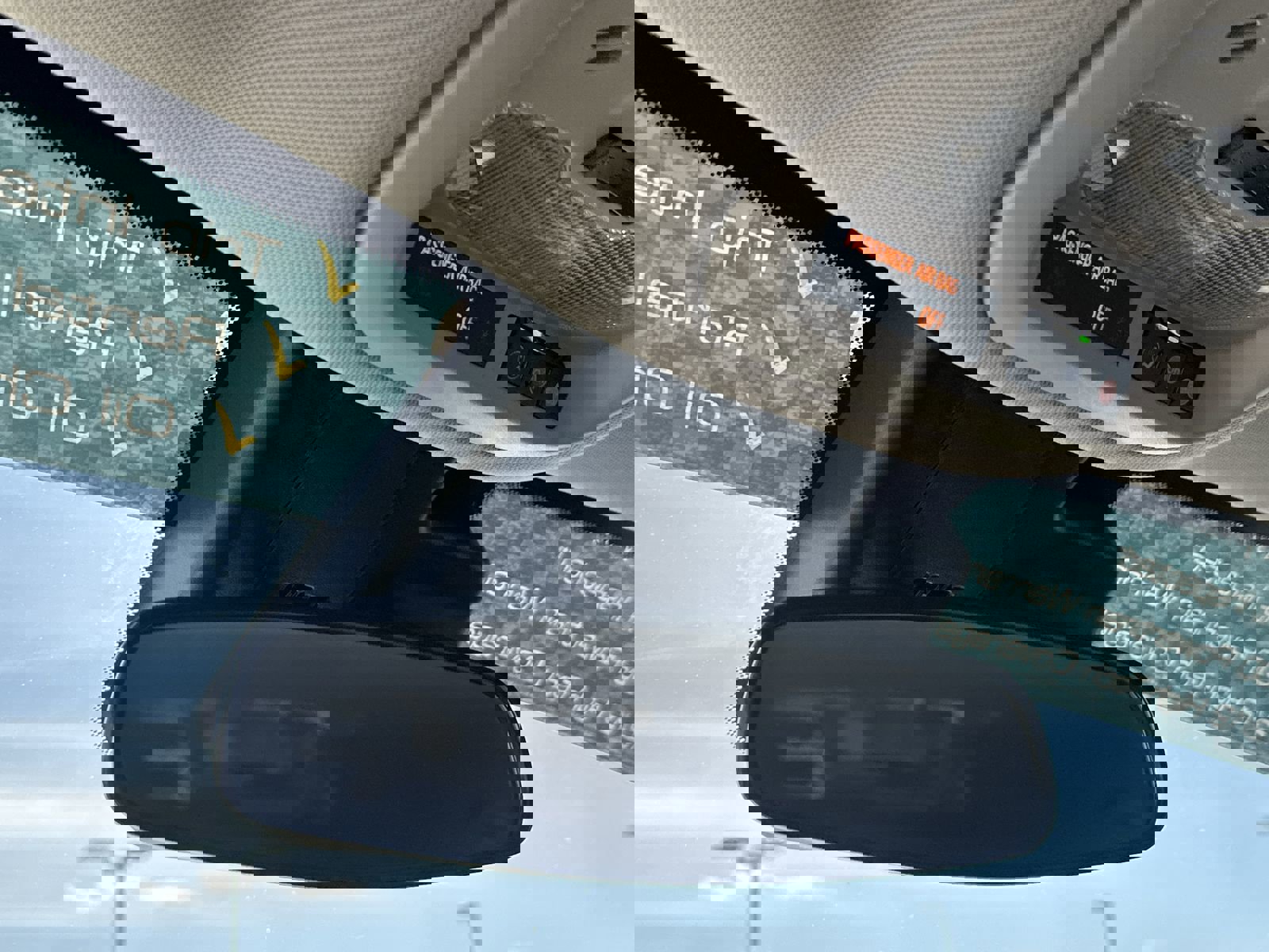 Used 2025 Chevrolet Trax LT w/ LT Convenience Package image 29