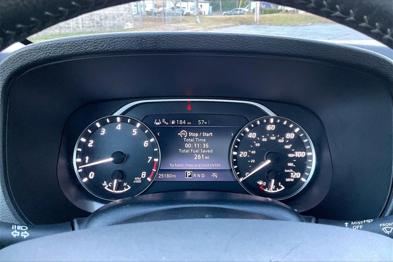 Used 2024 Nissan Frontier SL w/ Technology Package image 10