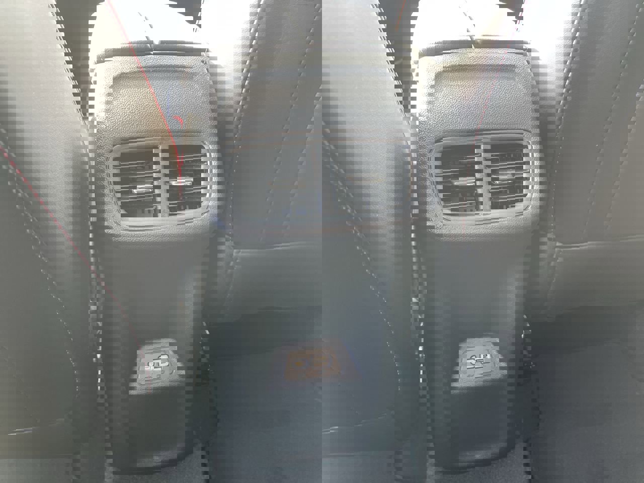 Certified 2023 Buick Envision Essence w/ Sport Touring Package image 21