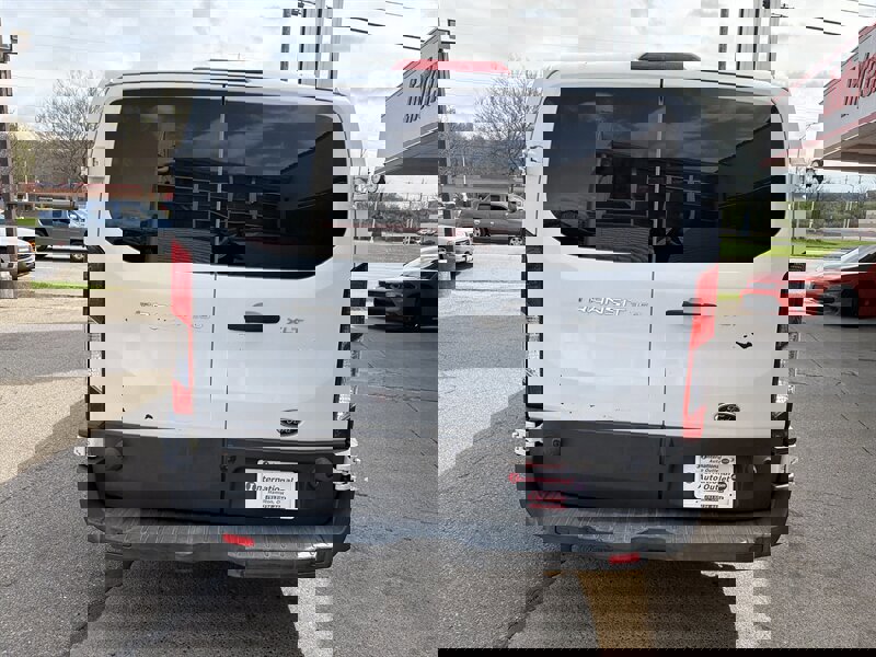 Used 2017 Ford Transit 350 XLT image 7