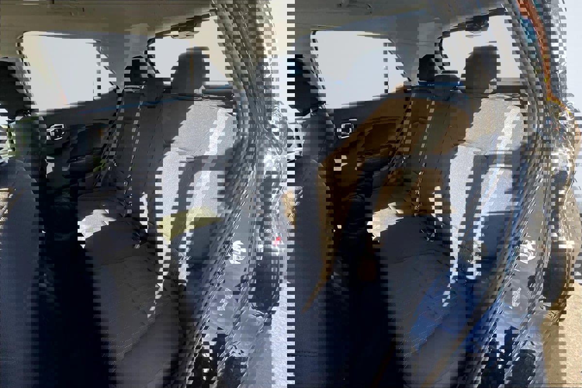 Used 2024 Hyundai Venue SE image 26