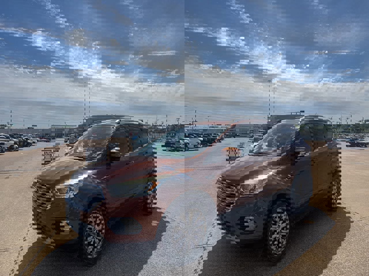 Used 2017 Ford Escape Titanium image 7