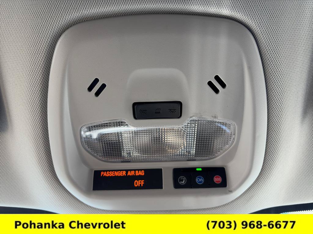 Used 2025 Chevrolet Trax LT FWD image 19
