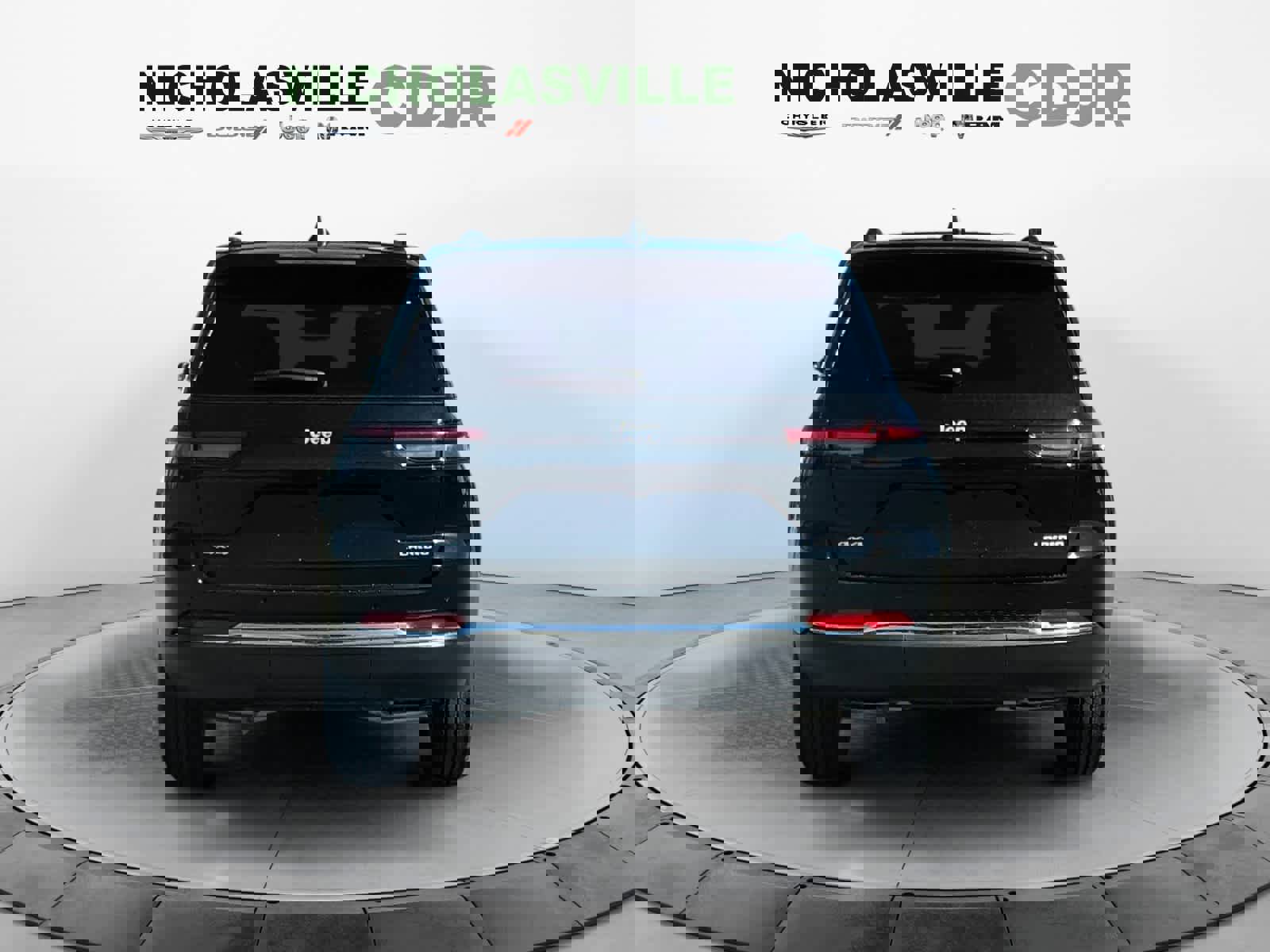 New 2025 Jeep Grand Cherokee Laredo w/ Luxury Tech Group I image 5