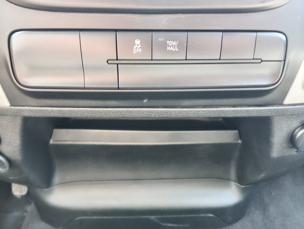 Used 2021 RAM 1500 Express w/ Wheel & Sound Group AWD/4WD image 27
