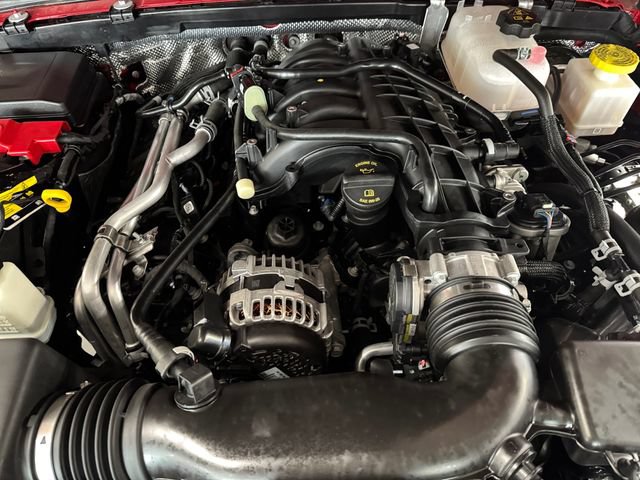 Used 2025 Jeep Gladiator Mojave w/ Safety Group AWD/4WD image 7