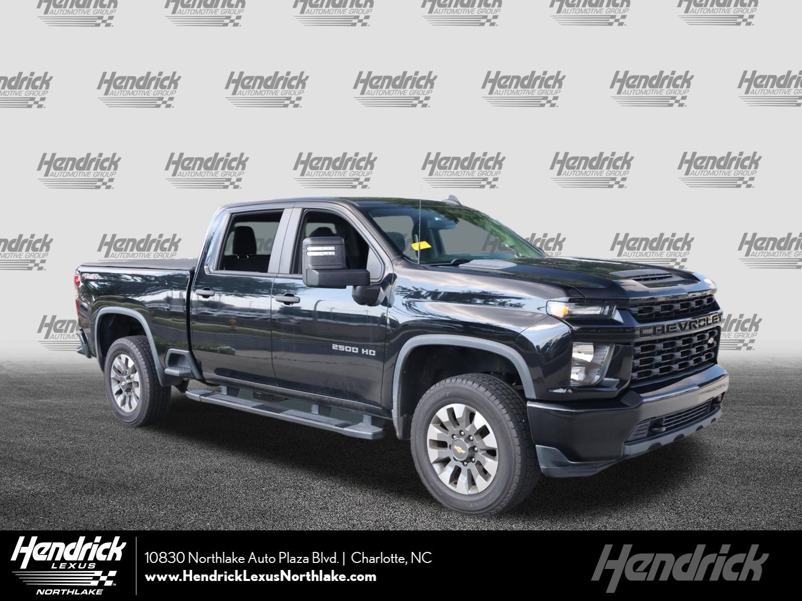 Used 2022 Chevrolet Silverado 2500 Custom w/ Custom Value Package AWD/4WD image 1