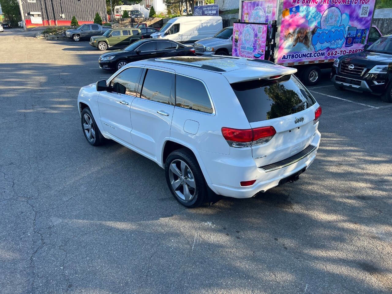 Used 2015 Jeep Grand Cherokee Overland AWD/4WD image 15