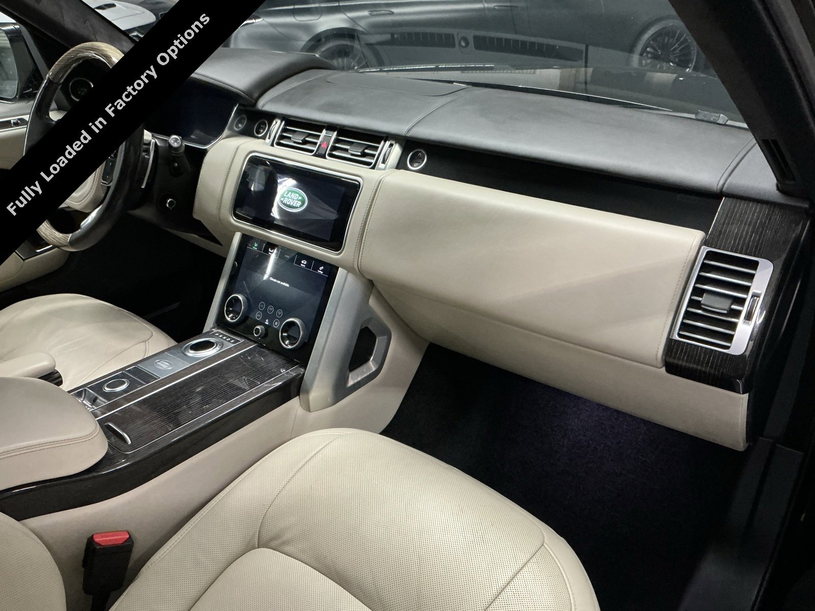 Used 2019 Land Rover Range Rover Long Wheelbase Autobiography image 9