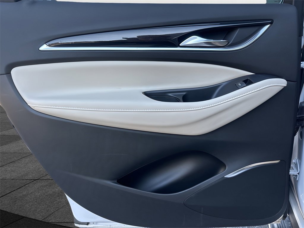 Used 2022 Buick Enclave Essence w/ Experience Buick Package image 20