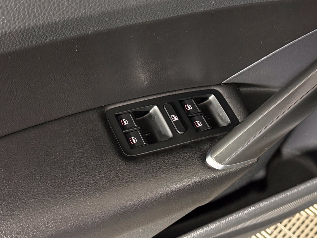 Used 2019 Volkswagen Passat 2.0T Wolfsburg FWD image 23
