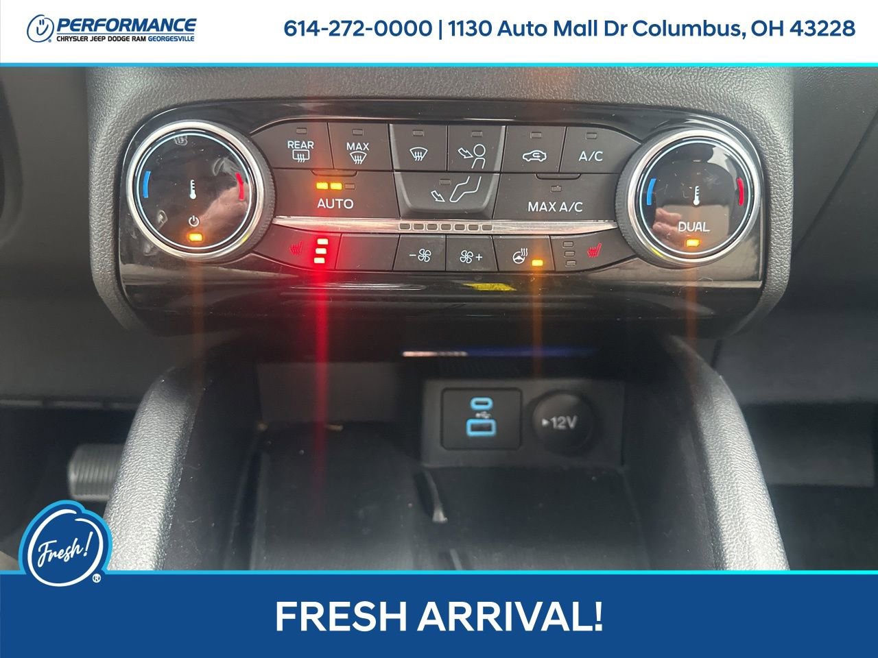 Used 2022 Ford Escape Titanium w/ Titanium Elite Package image 18