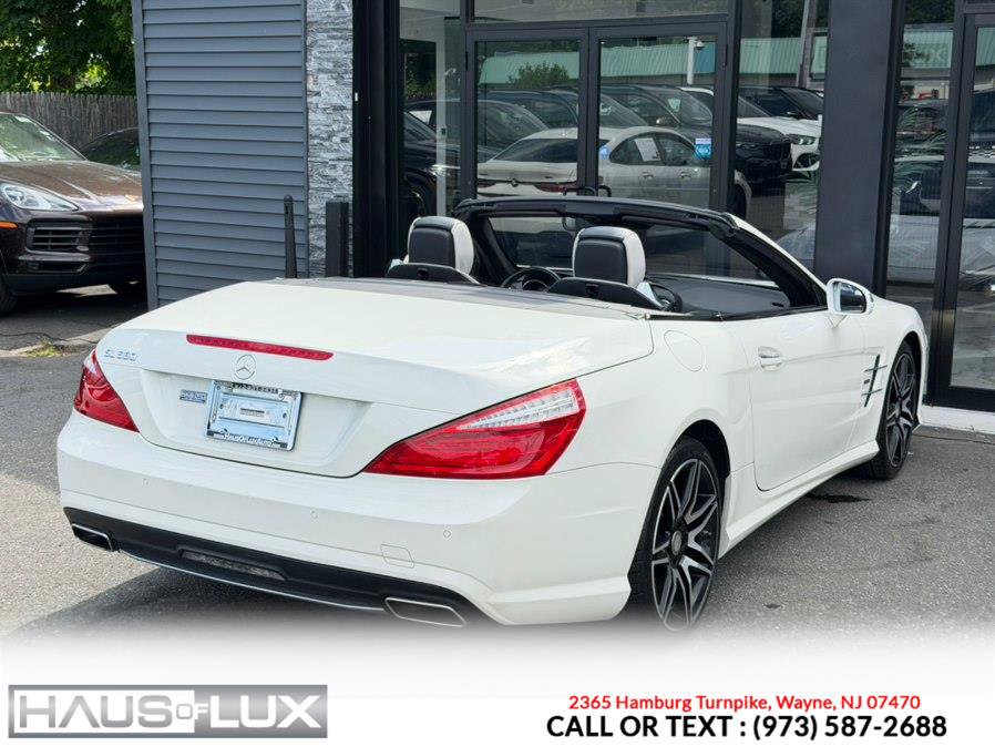 Used 2015 Mercedes-Benz SL 550 w/ White Arrow Edition image 23