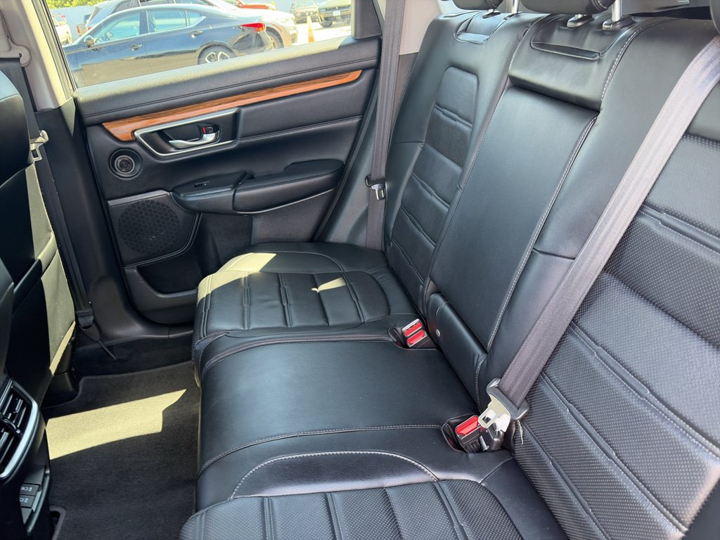 Used 2018 Honda CR-V Touring image 16