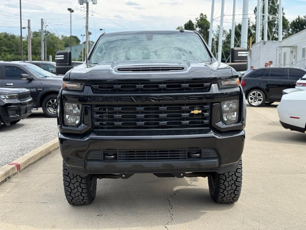Used 2022 Chevrolet Silverado 2500 Custom w/ Custom Value Package AWD/4WD image 3