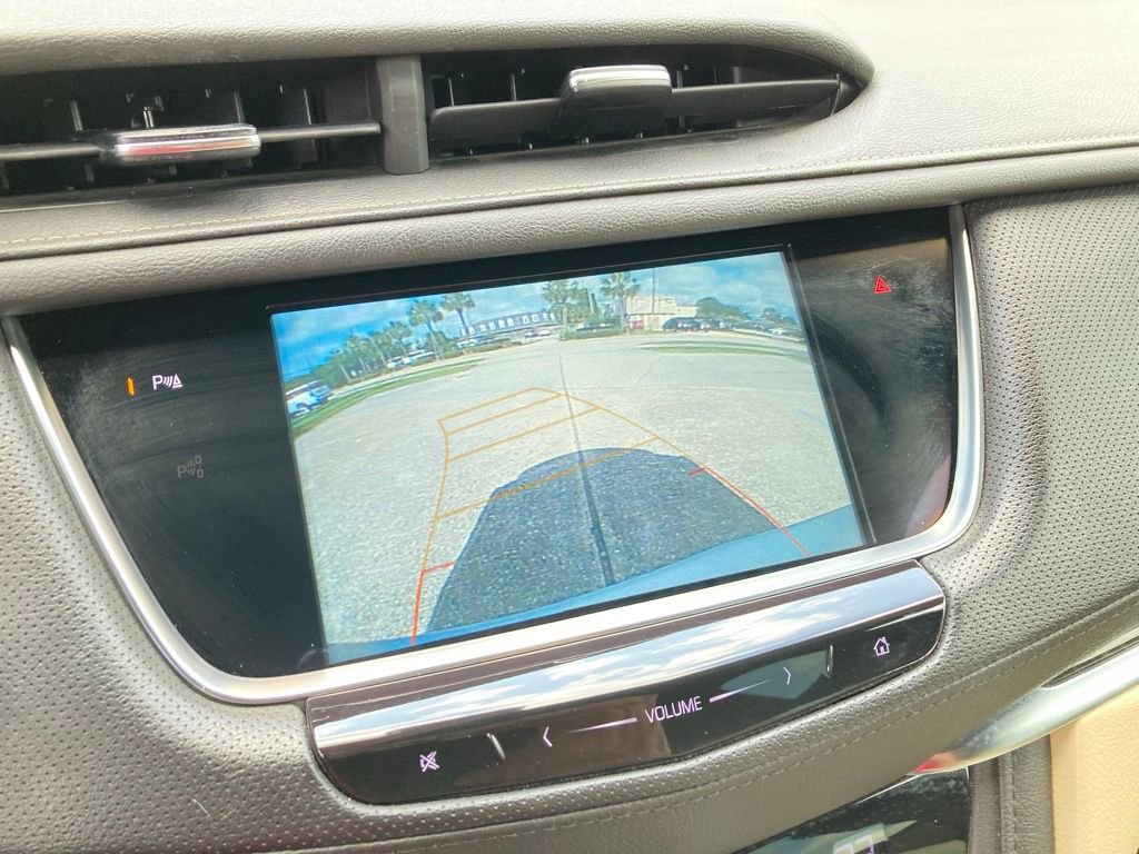 Used 2019 Cadillac XT5 FWD image 7