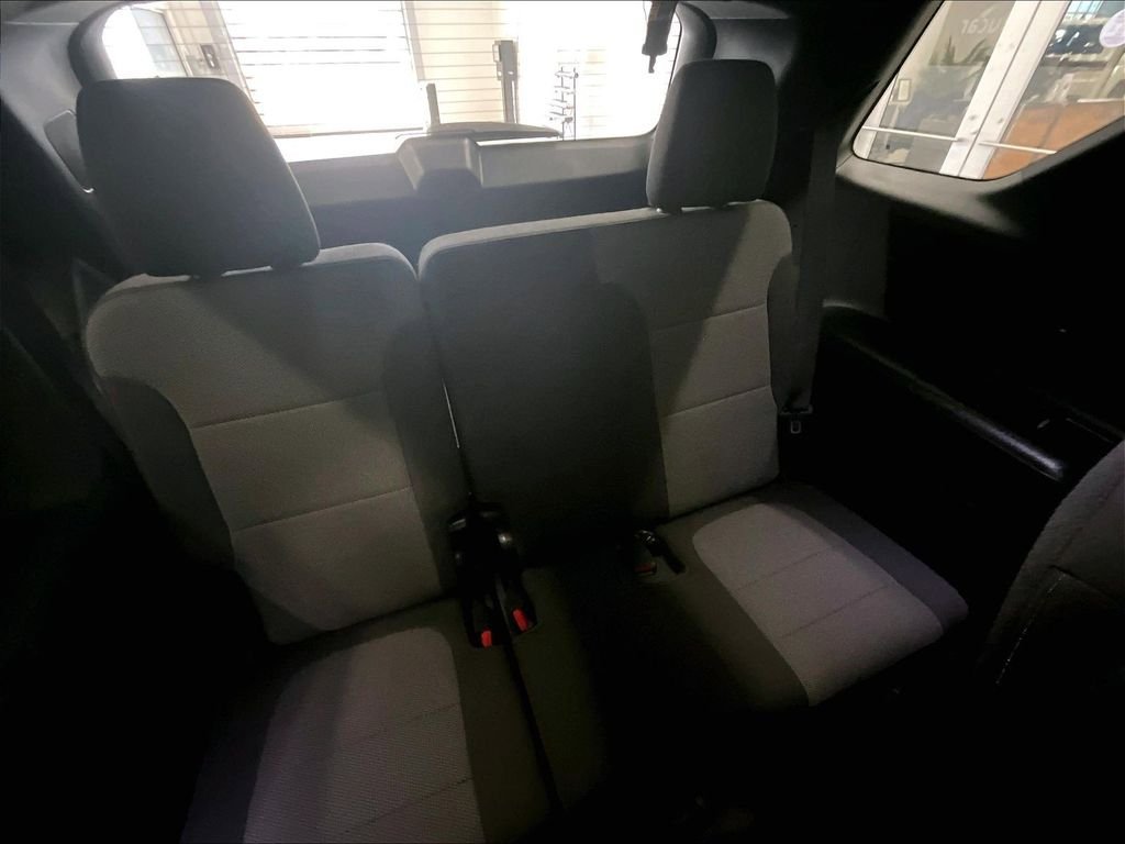 Used 2023 Chevrolet Traverse LT AWD/4WD image 17