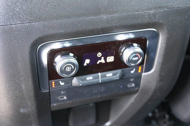 New 2026 GMC Yukon Elevation image 17