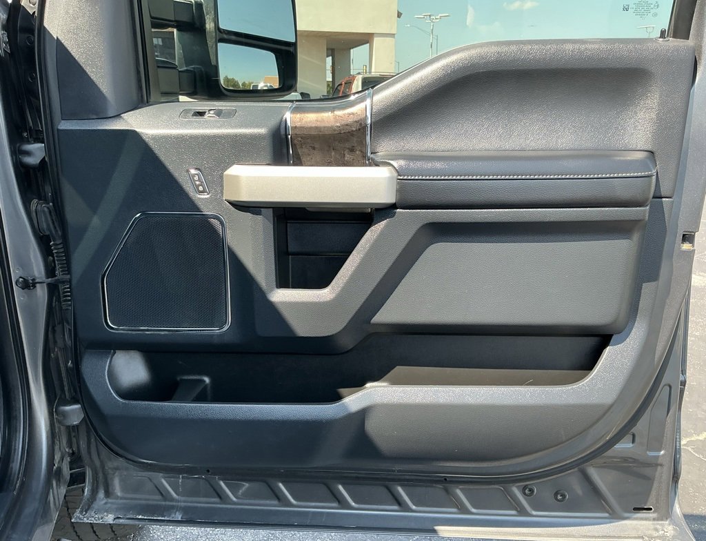 Used 2022 Ford F250 Lariat w/ Lariat Value Package image 32