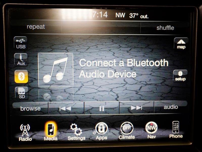 Used 2017 Jeep Grand Cherokee Laredo image 18