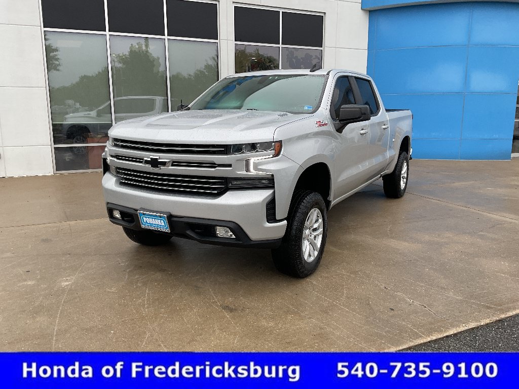 Used 2021 Chevrolet Silverado 1500 RST AWD/4WD image 2