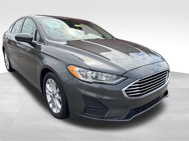 Used 2020 Ford Fusion SE FWD image 1
