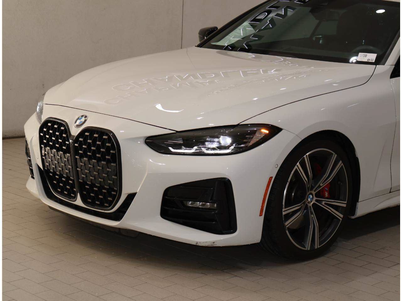 Certified 2024 BMW 430i Convertible w/ M Sport Package RWD image 3