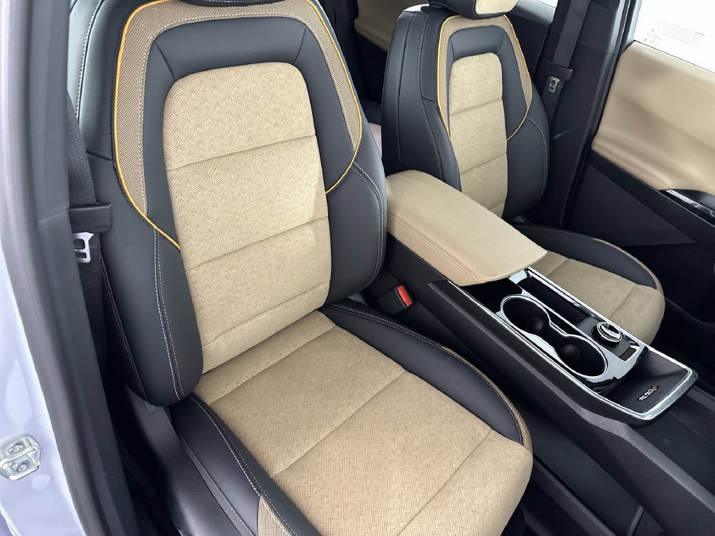 New 2027 Chevrolet Equinox ACTIV w/ Safety and Technology Package AWD/4WD image 29