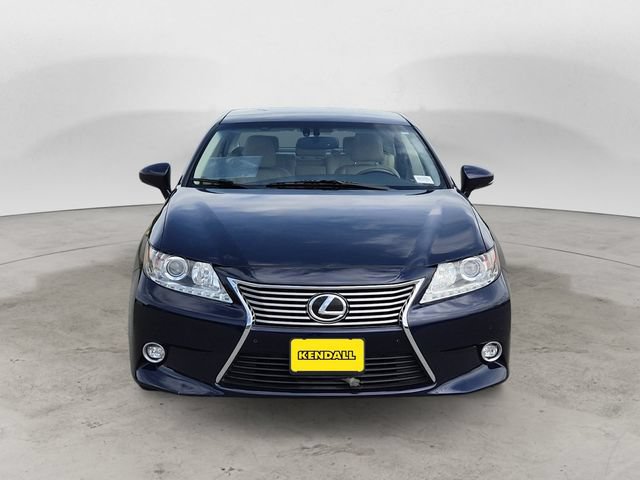 Used 2014 Lexus ES 350 w/ Ultra Luxury Package FWD image 8
