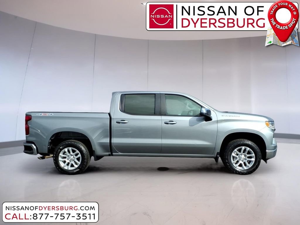 Used 2023 Chevrolet Silverado 1500 LT AWD/4WD image 2