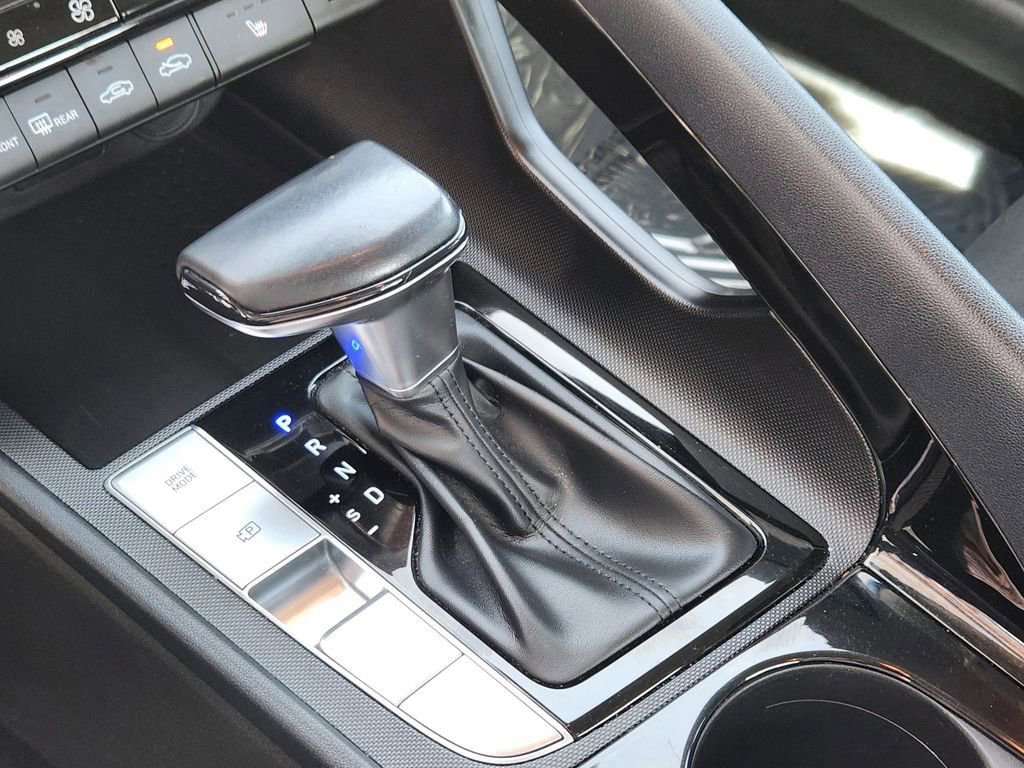 Used 2023 Hyundai Elantra SEL w/ Convenience Package image 10