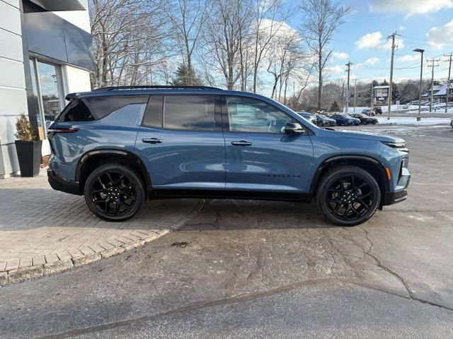 Used 2024 Chevrolet Traverse RS image 9