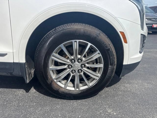 Used 2017 Cadillac XT5 Luxury w/ Driver Awareness Package FWD image 23
