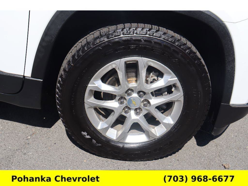 Used 2021 Chevrolet Traverse LT image 34