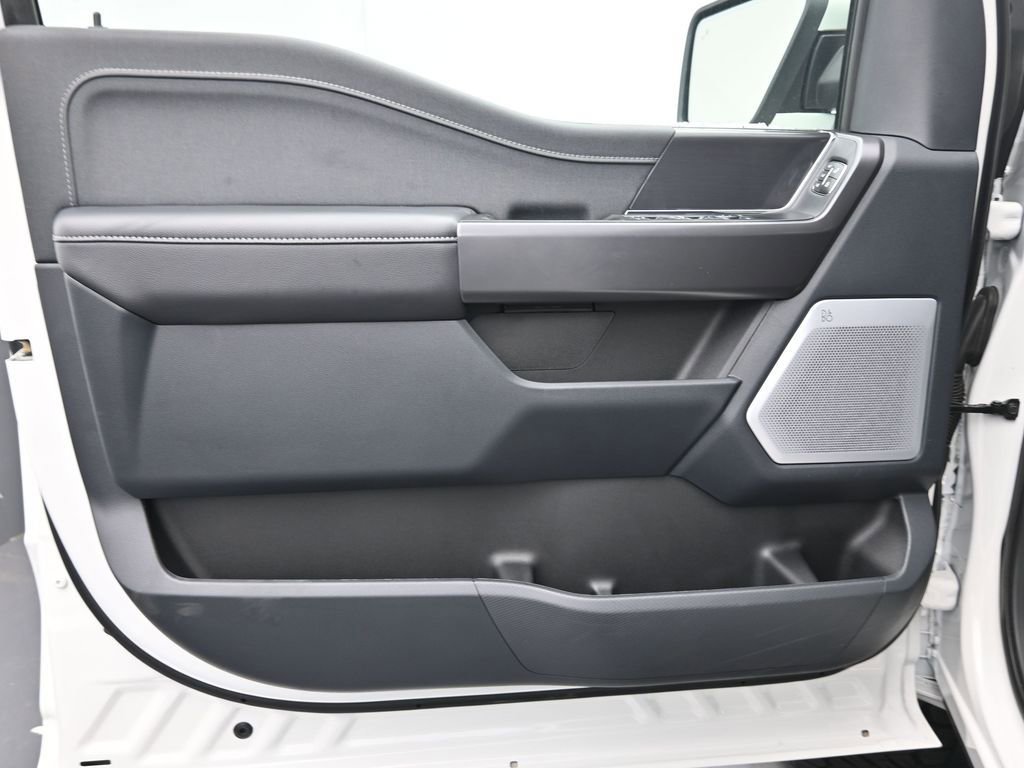 New 2025 Ford F150 Lariat w/ Equipment Group 502A High image 15