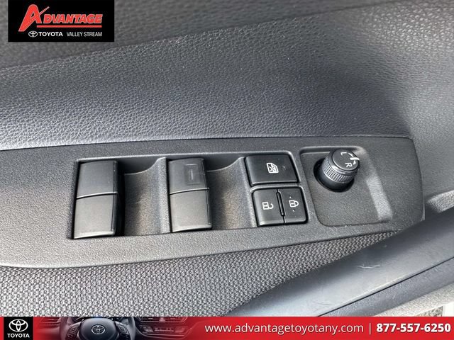 Used 2024 Toyota Corolla LE FWD image 21