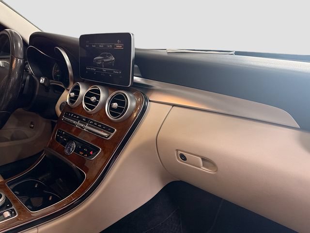 Used 2015 Mercedes-Benz C 300 4MATIC Sedan image 30