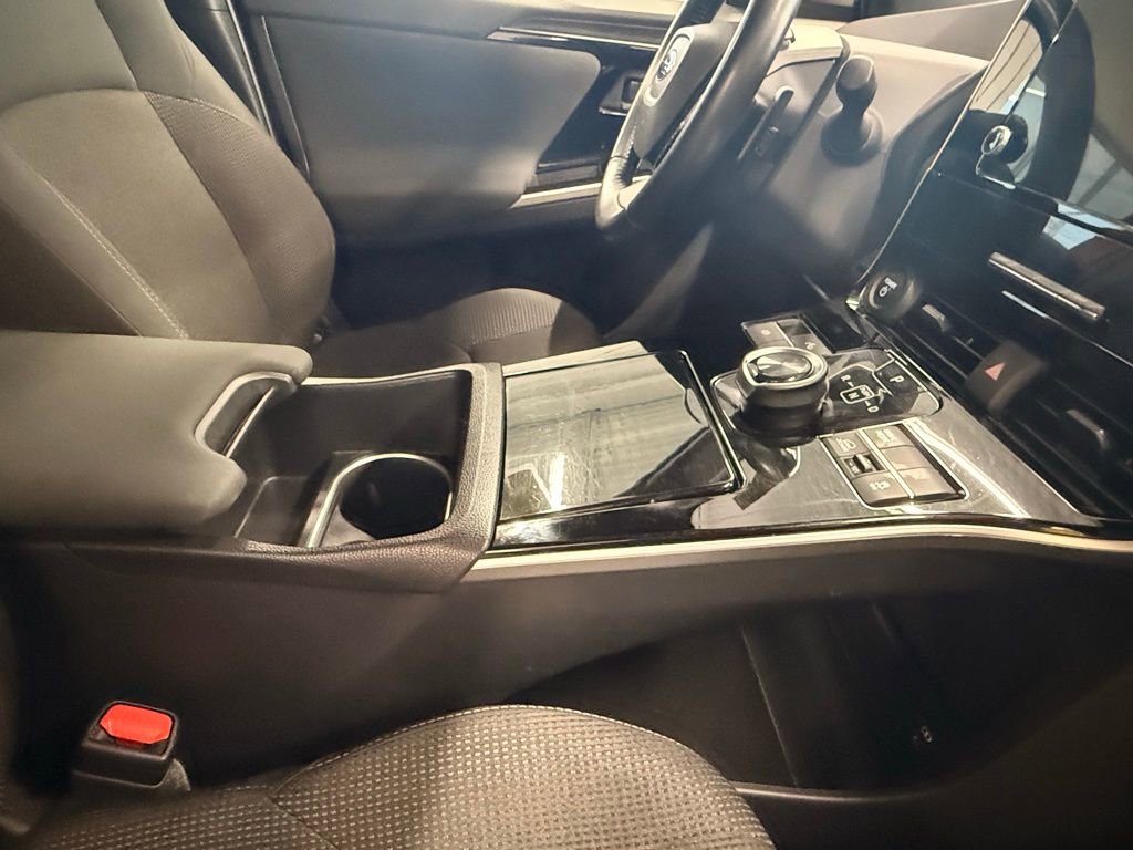 Used 2023 Subaru Solterra AWD image 22