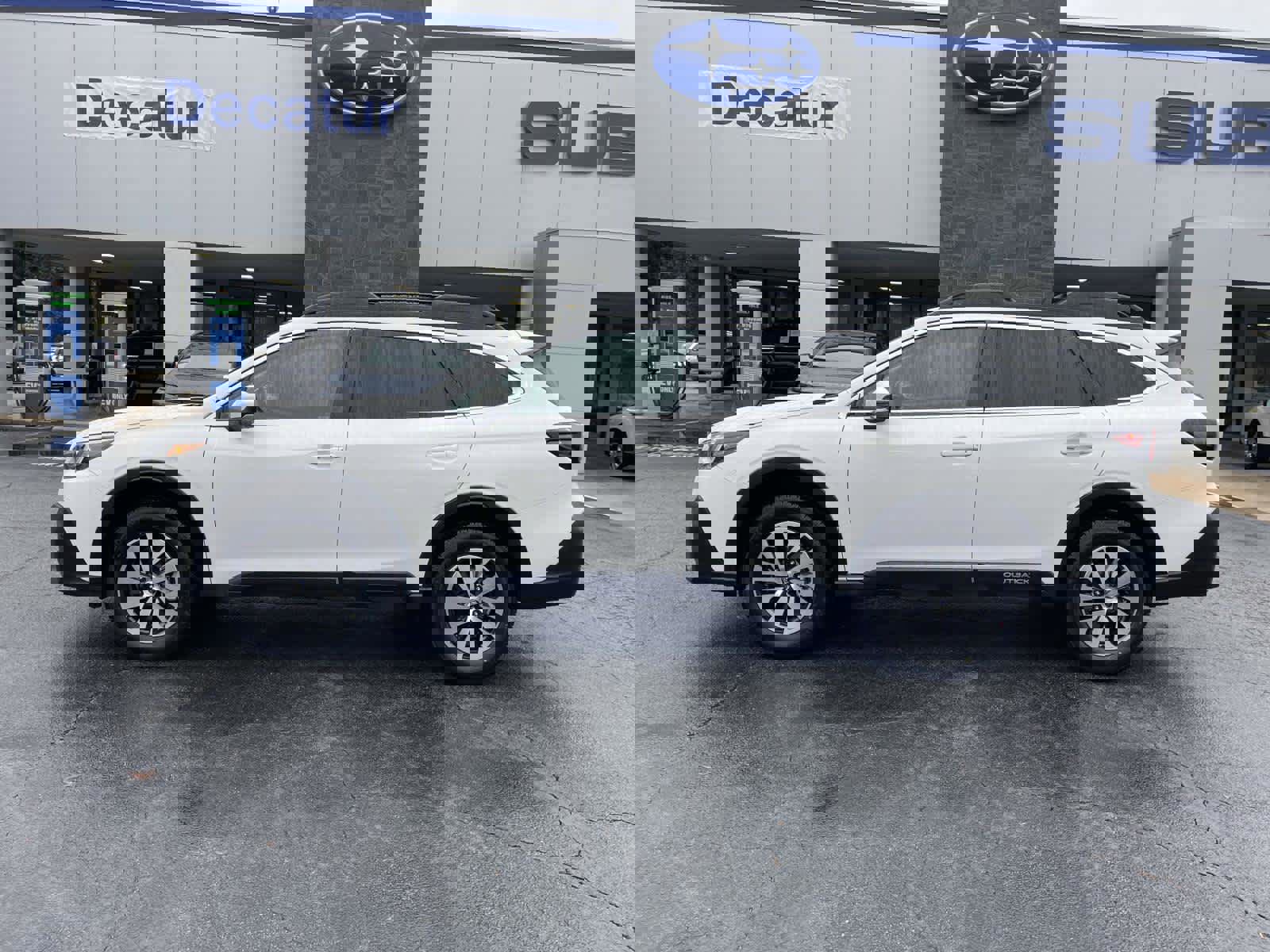 Certified 2022 Subaru Outback Premium image 2