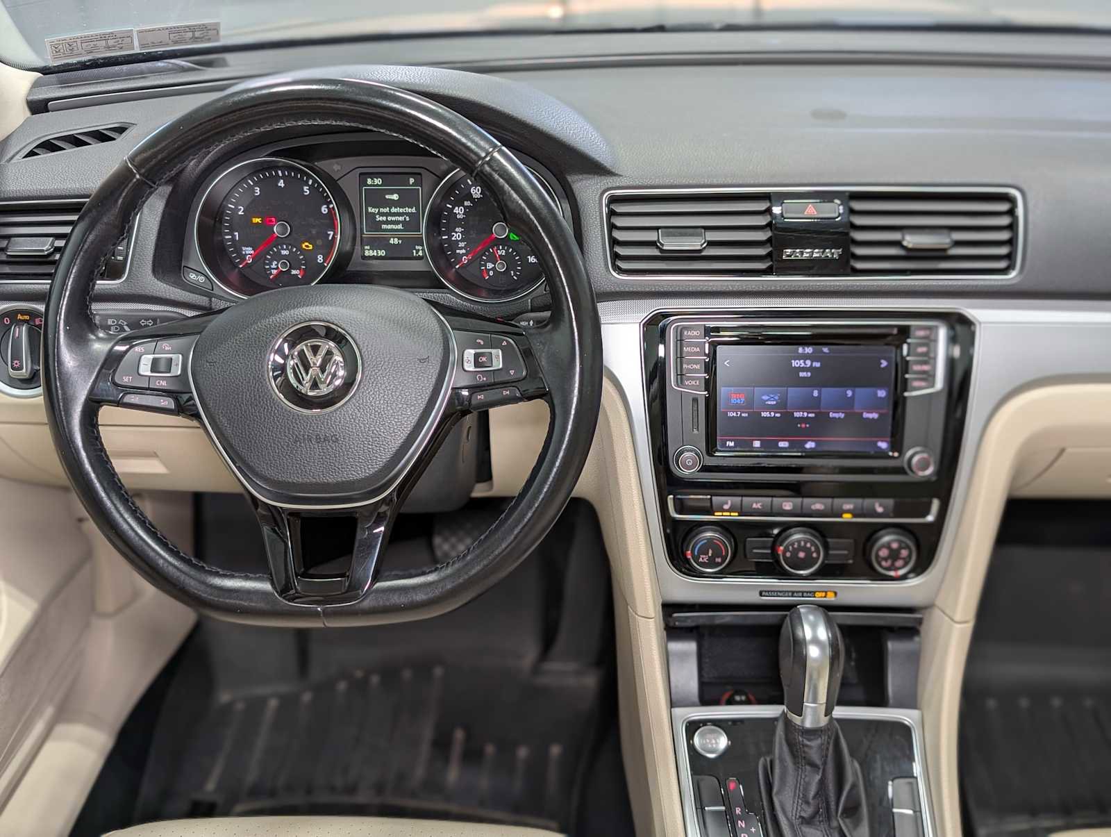 Used 2019 Volkswagen Passat 2.0T Wolfsburg w/ Wheels & Sunroof Package FWD image 5