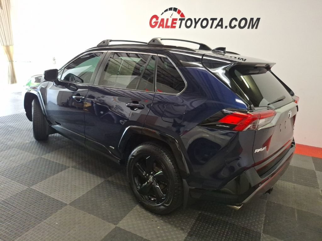 Used 2019 Toyota RAV4 XSE w/ XSE Weather Package AWD/4WD image 10