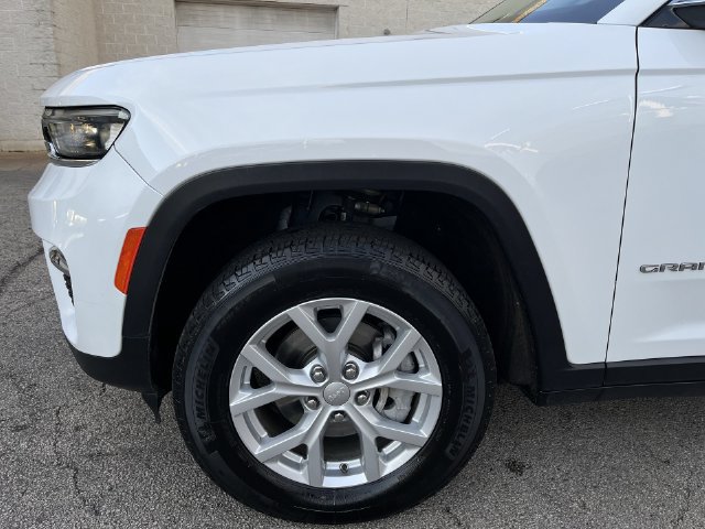 Used 2023 Jeep Grand Cherokee Limited AWD/4WD image 20