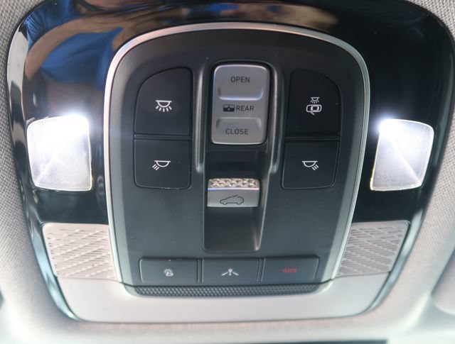 Used 2021 Hyundai Palisade Limited FWD image 31