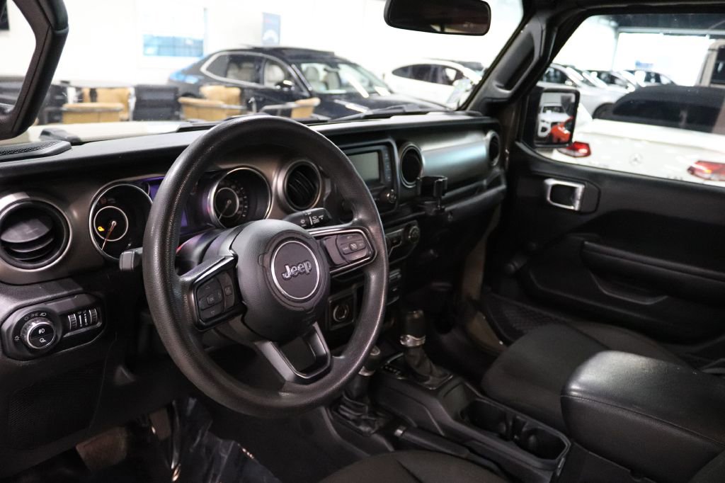 Used 2020 Jeep Gladiator Sport image 12