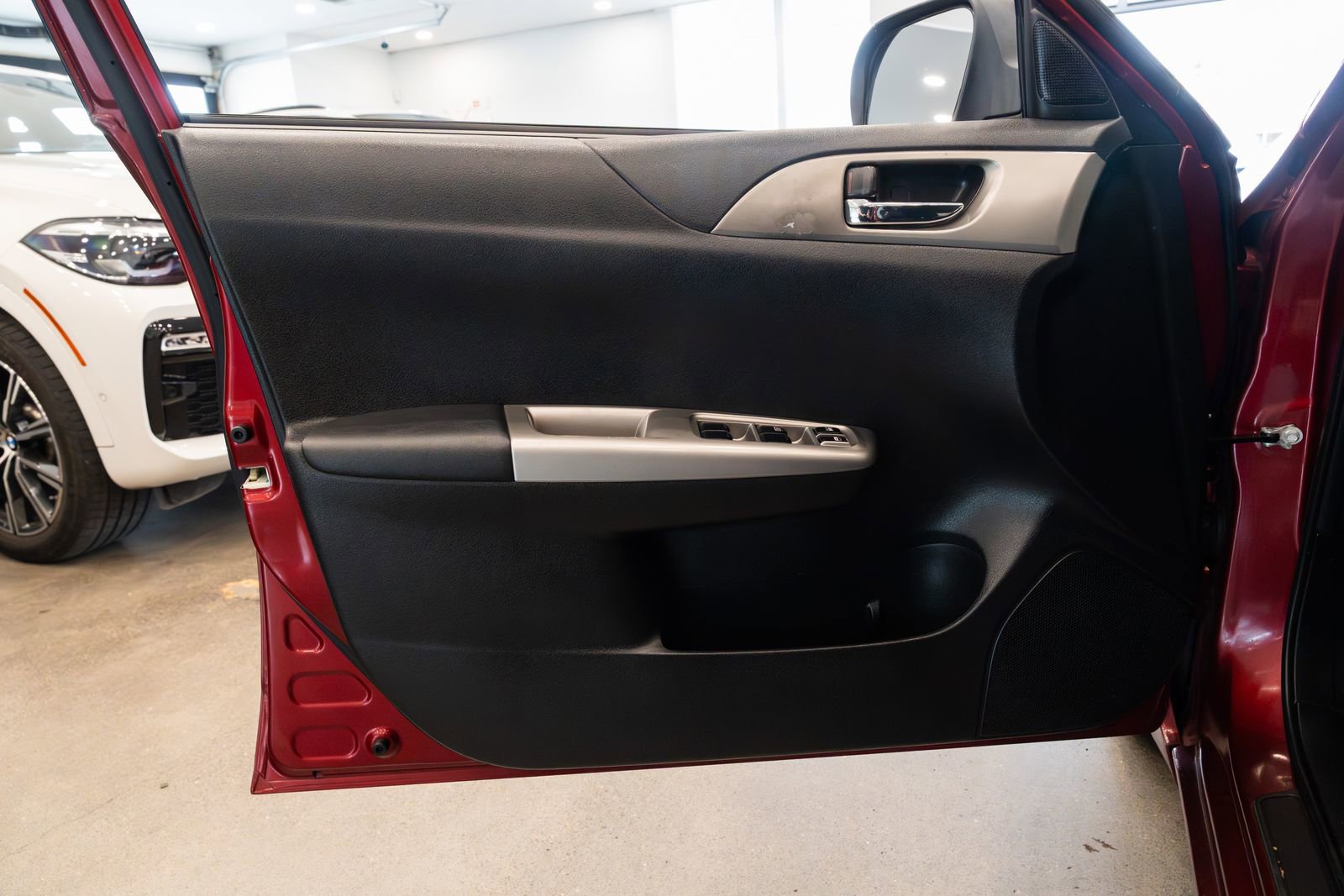 Used 2010 Subaru Impreza 2.5i Premium AWD/4WD image 16