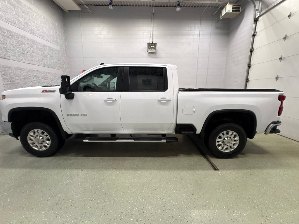 Used 2024 Chevrolet Silverado 2500 LT w/ Convenience Package AWD/4WD image 8