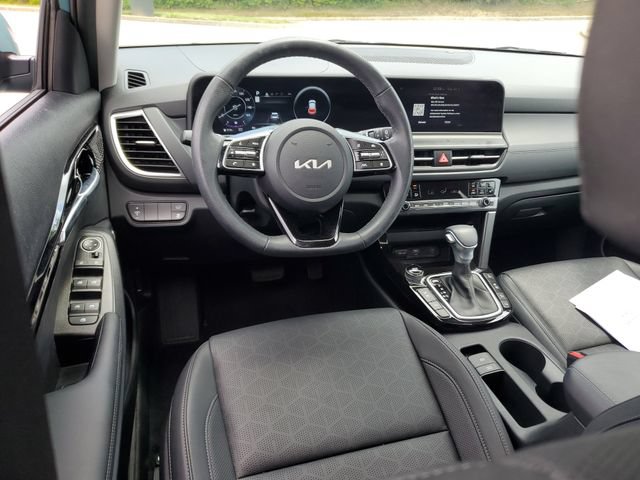 Used 2026 Kia Seltos SX w/ SX Sunroof Package AWD/4WD image 11