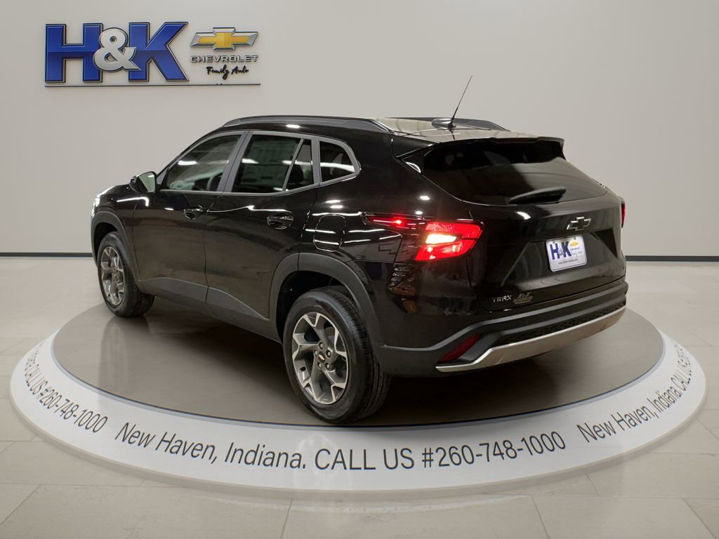 New 2026 Chevrolet Trax LT image 4